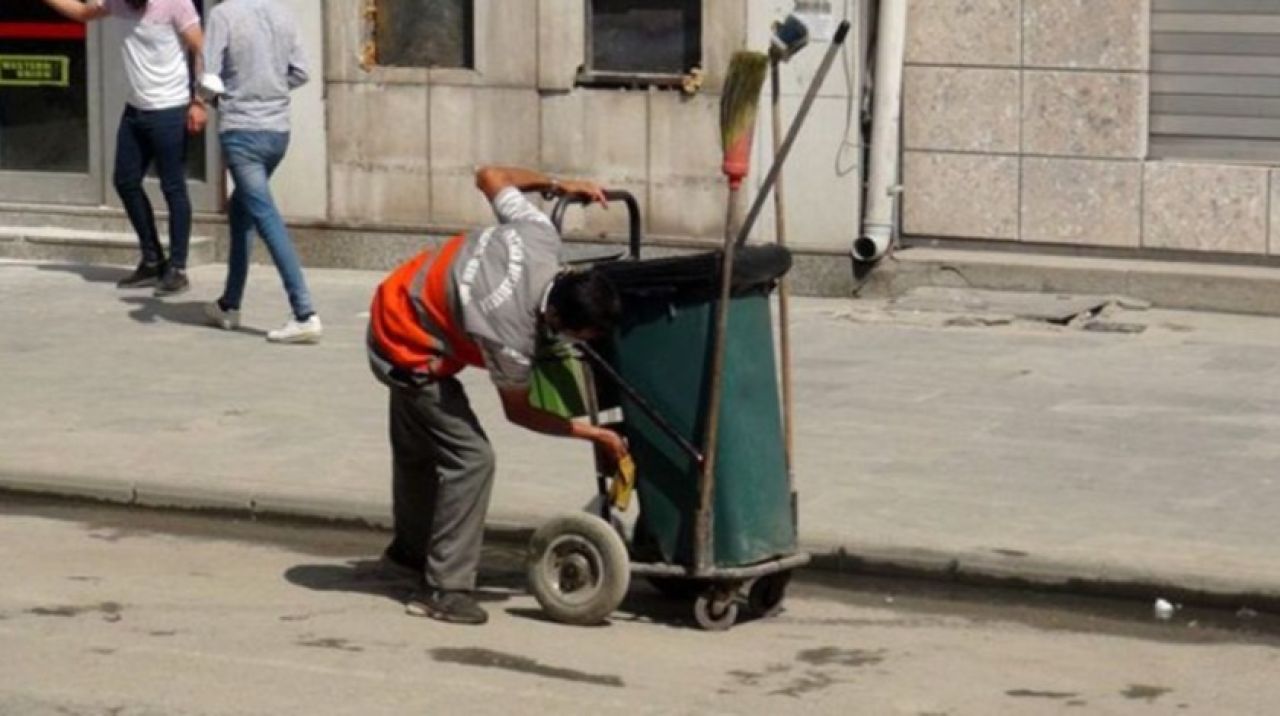 O işçiye bir maaş ikramiye