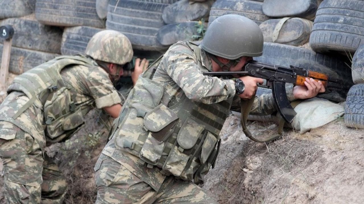 Azerbaycan, stratejik bölgeleri ele geçirmek için harekete geçti