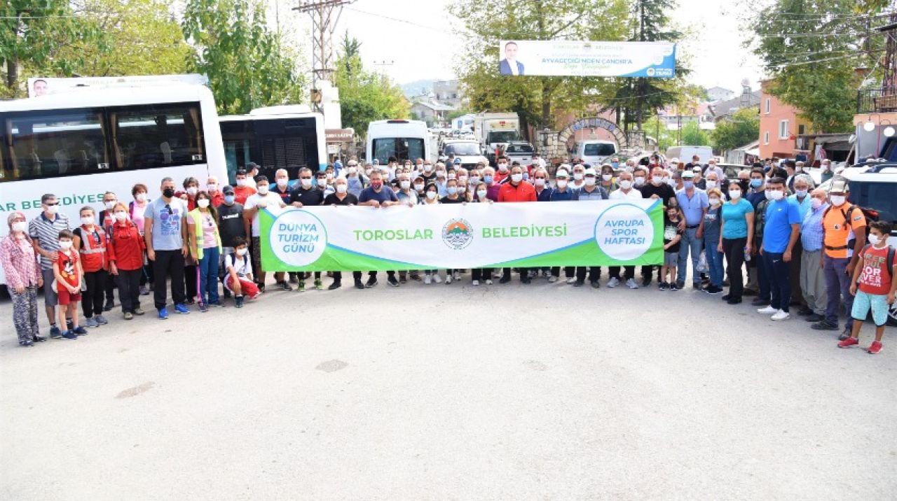 Başkan Yılmaz'dan doğaseverlerle Çandır Kalesi'ne çıkarma