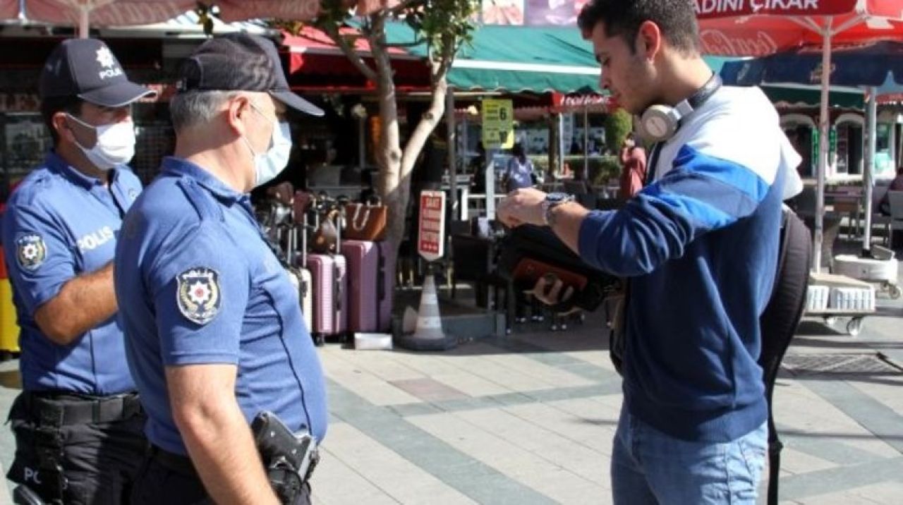 Maskesini takmayan gençten ilginç savunma!