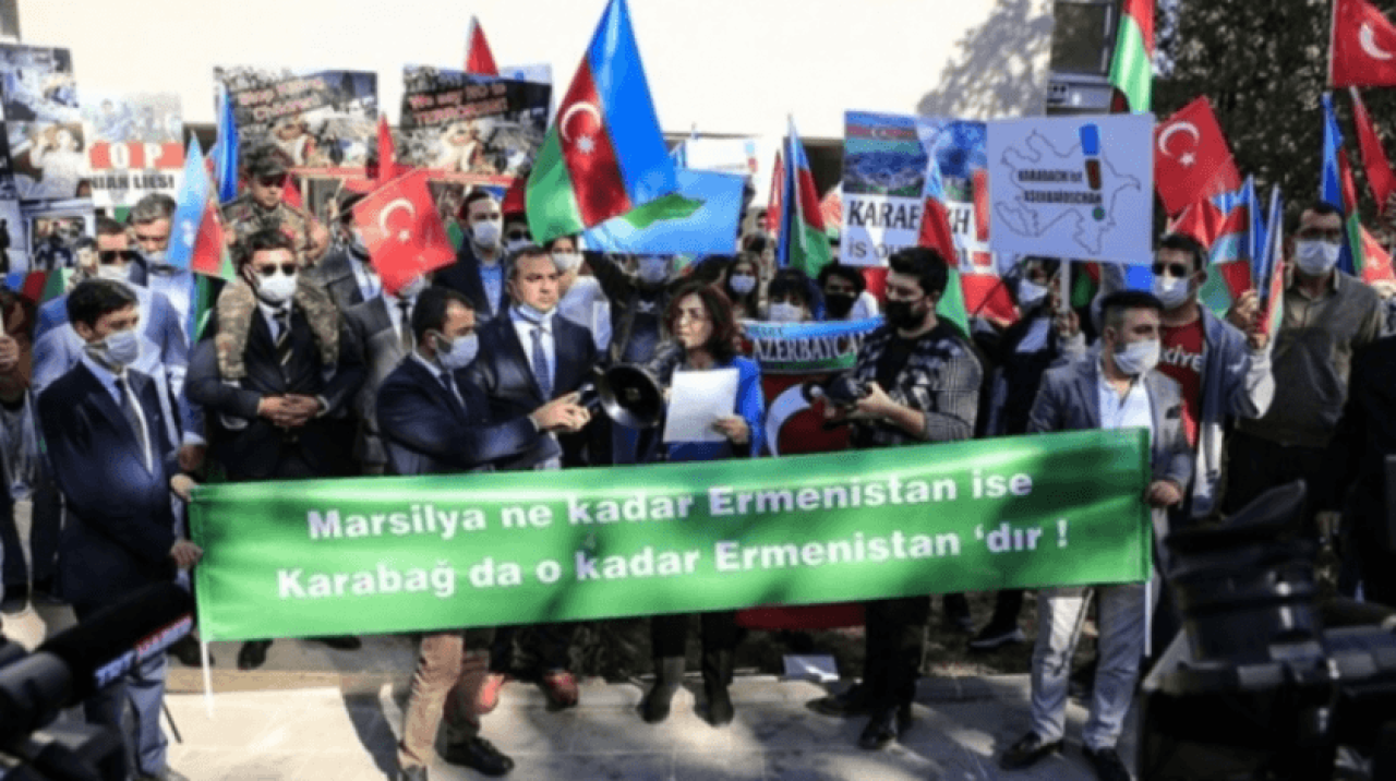 Ankara'da Ermenistan'a destek veren Fransa'ya protesto