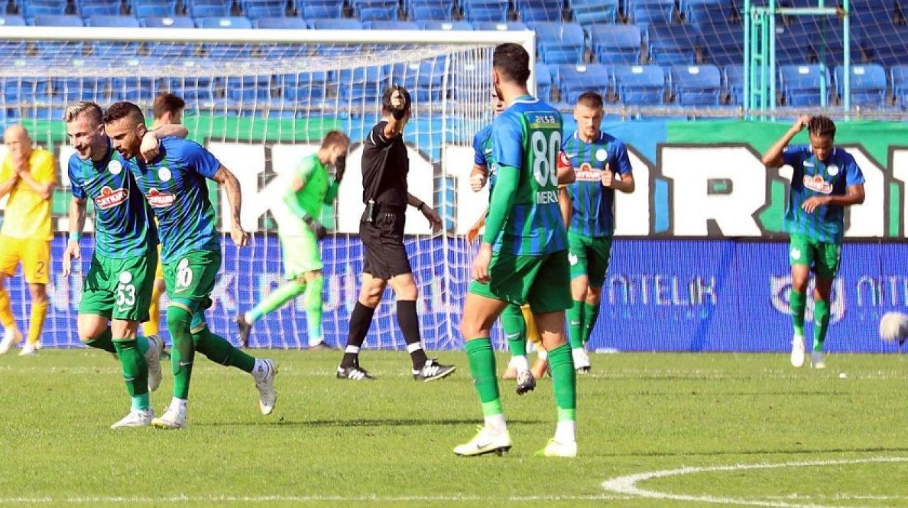 Çaykur Rizespor 3 puanı 5 golle aldı