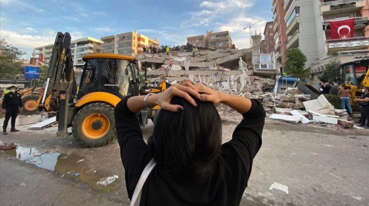 İzmir'de camiler depremzedeler için açık