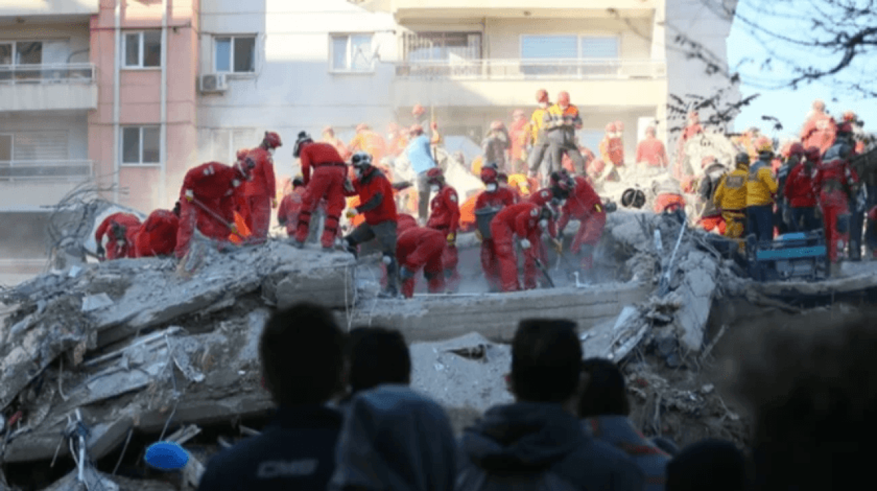 İzmir depreminde can kaybının 107'ye yükseldiği açıklandı