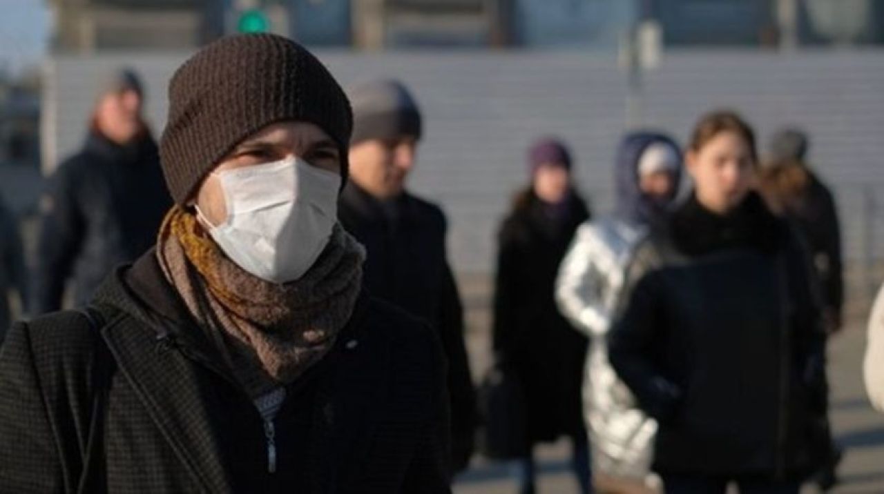 Koronaya karşı çift maske takanlar dikkat!