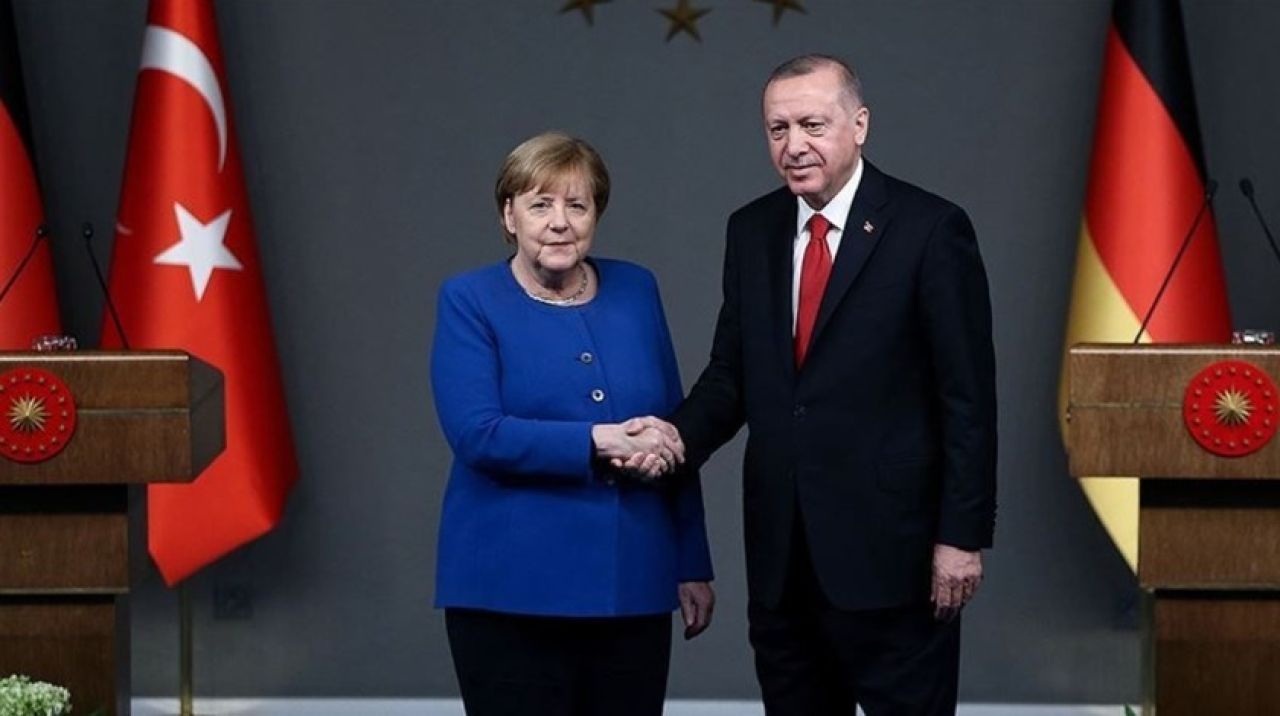 Cumhurbaşkanı Erdoğan ile Almanya Başbakanı Merkel'den önemli görüşme