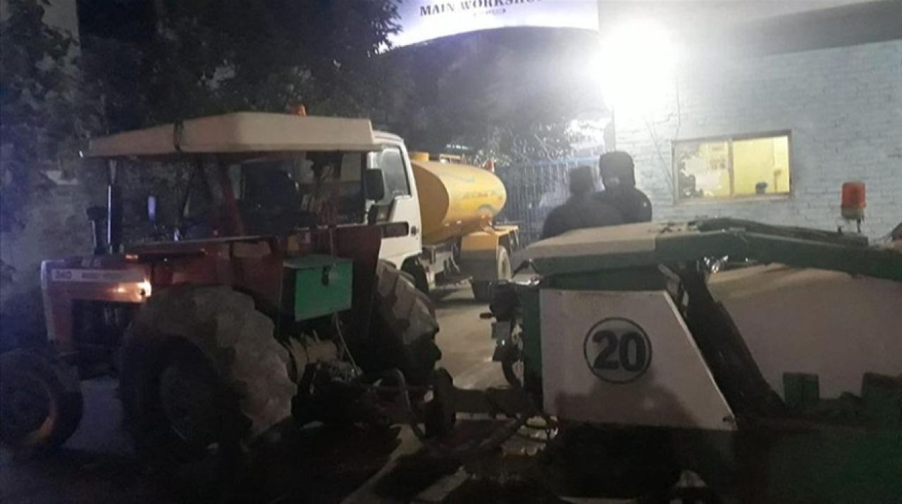 Türk şirketlerine gece polis baskını