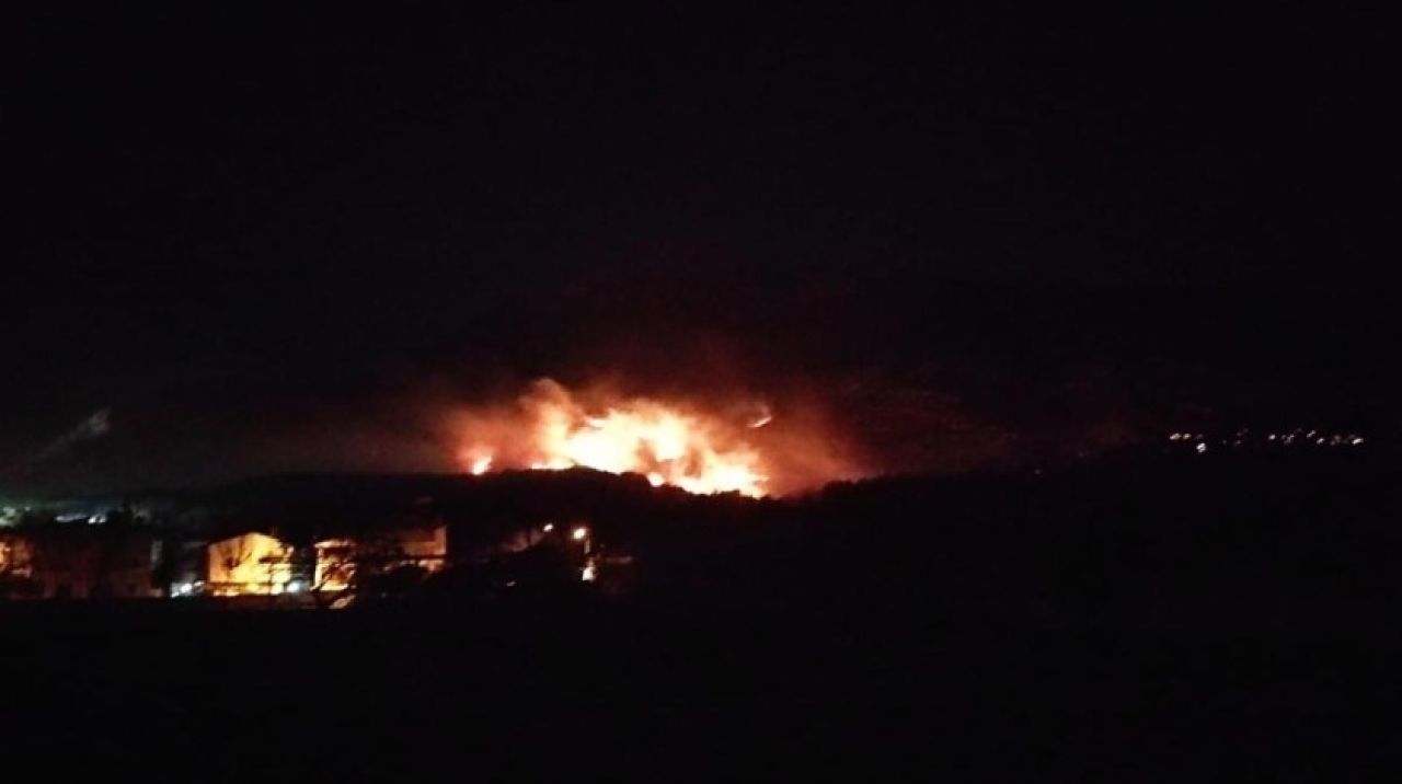 Hatay'da 4 noktada örtü yangını çıktı