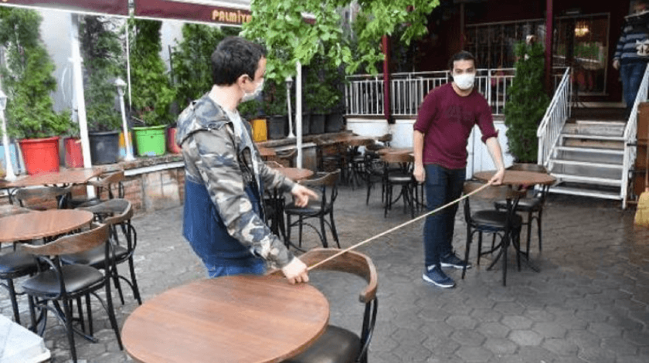 Bilim Kurulu Üyesi, restoran ve kafelerin açılması için tarih verdi