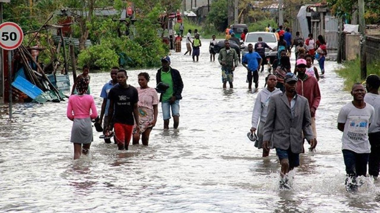 Binden fazla ev yıkıldı! Mozambik'te 'Eloise' felaketi