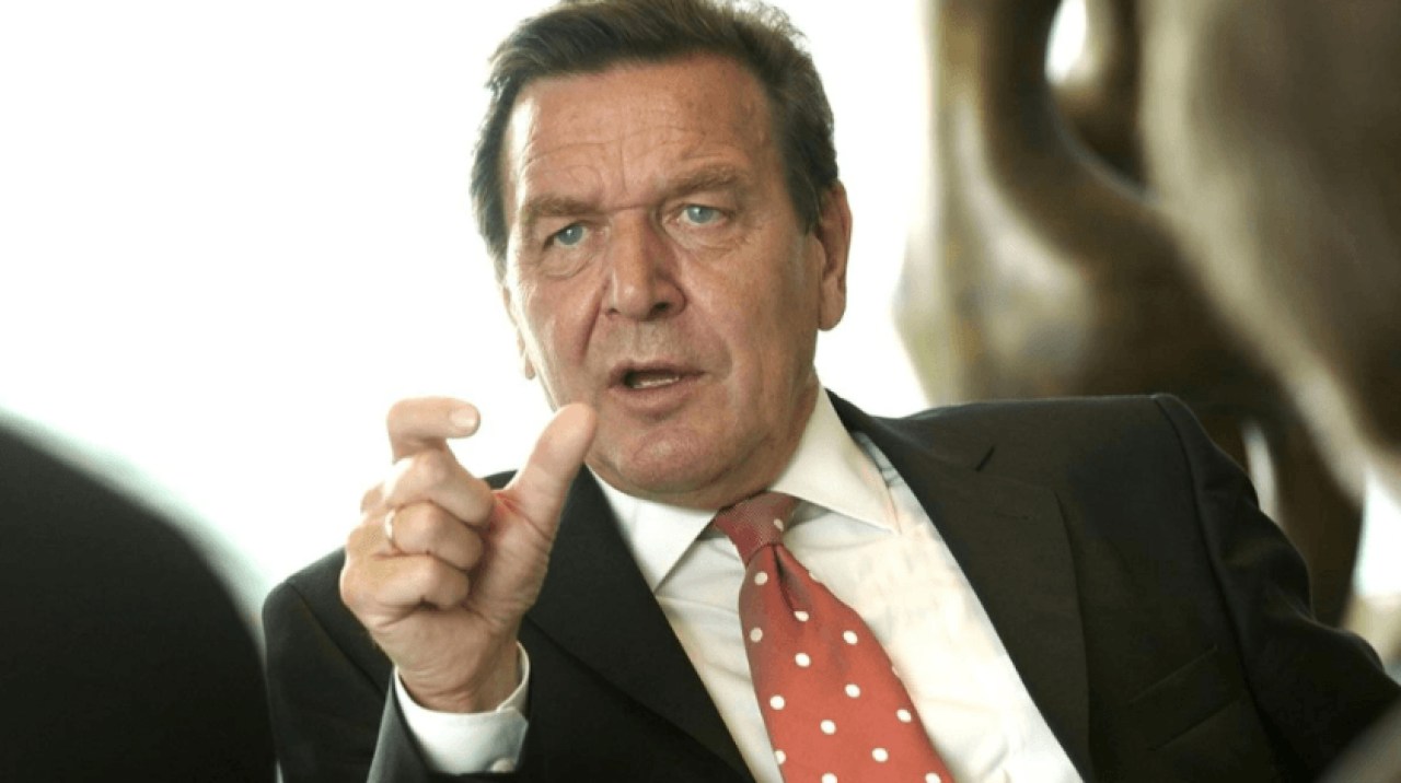 Schröder: Avrupa'nın gücünü bulması için Türkiye'ye ihtiyacı var