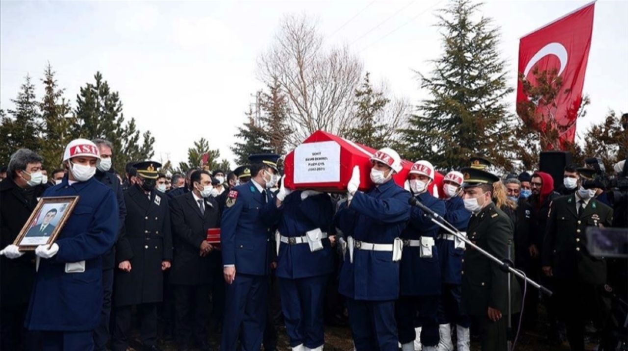 İdlib şehidi Uzman Çavuş Basri Demirel son yolculuğuna uğurlandı