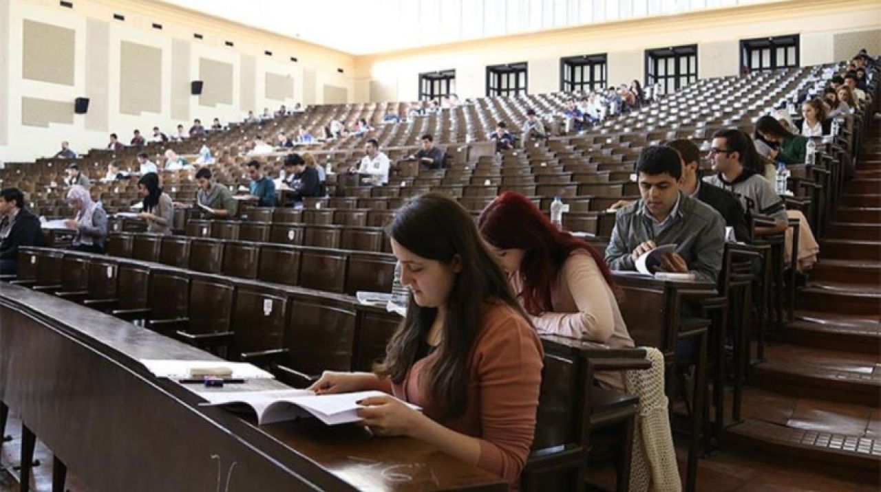 YÖK'ün yüz yüze eğitim talebine Bakan Koca'dan cevap