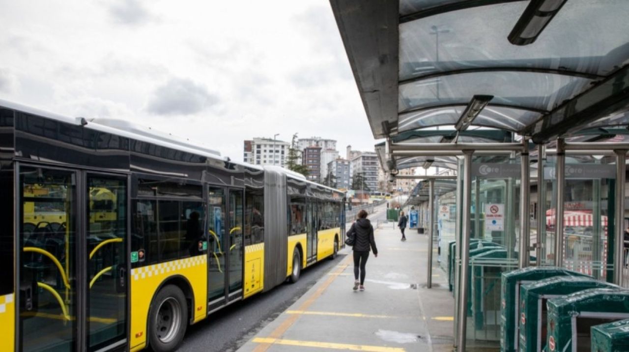 İstanbul'da toplu taşıma yasağı esnetildi! Yaş sınırı değişti