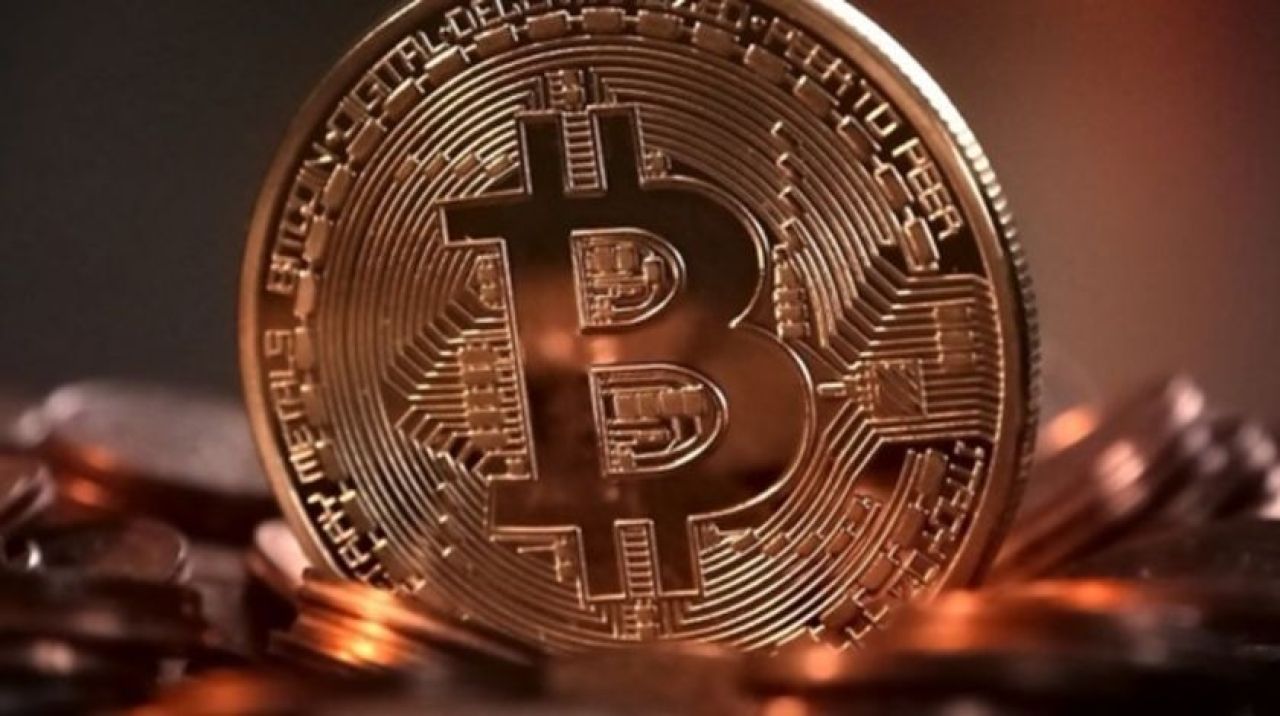 Bitcoin rekora koşuyor! İlk kez oldu