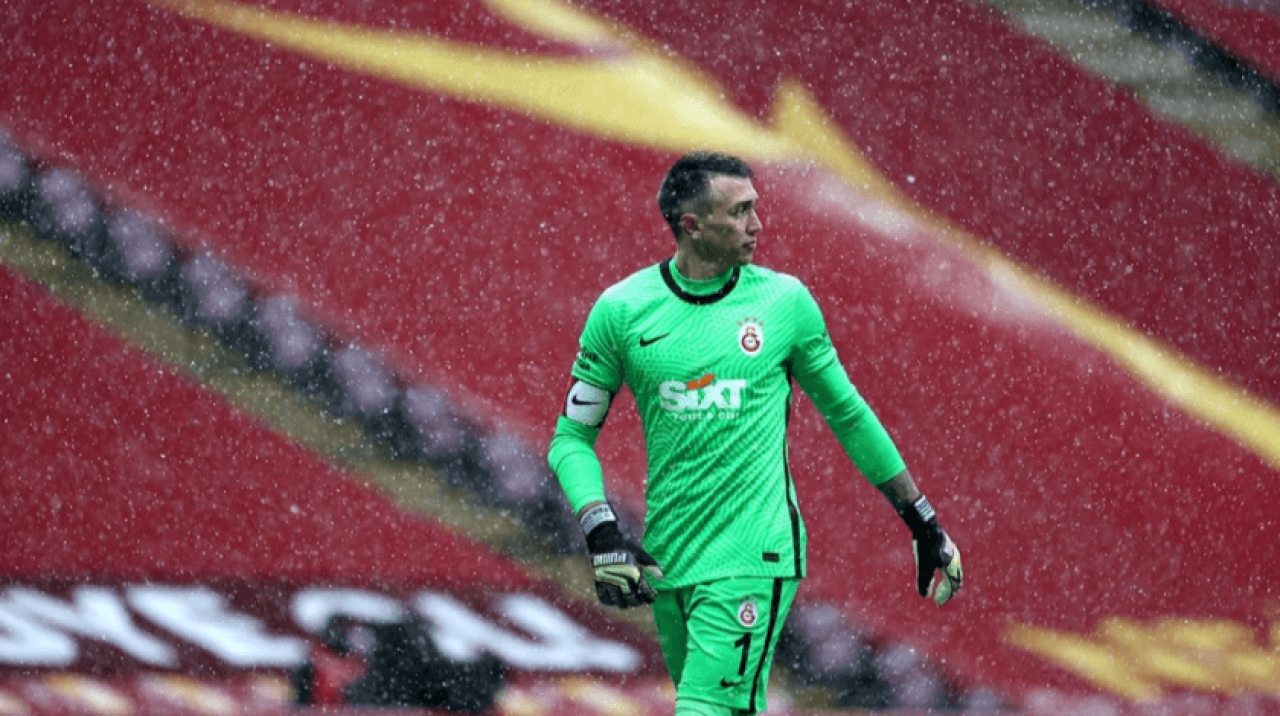 Muslera'dan yeni rekor