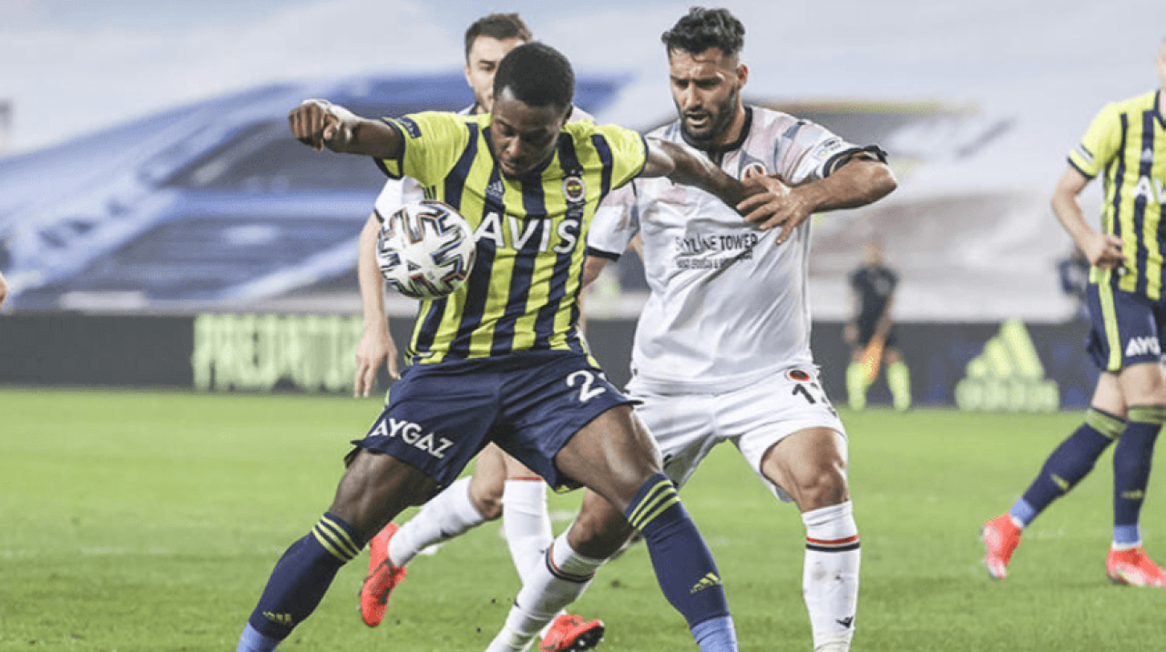 Fenerbahçe, evinde şampiyonluk yolunda ağır yara aldı! Gençler, galip