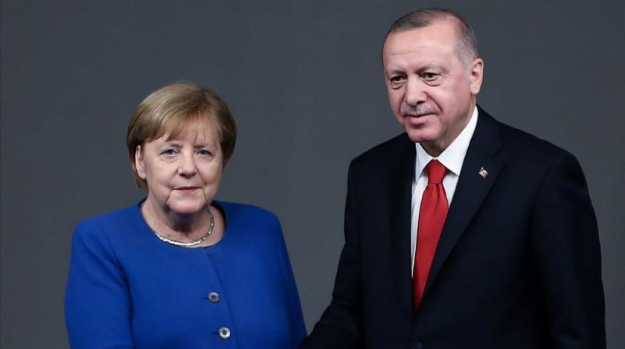 Erdoğan'la Merkel arasında görüşme