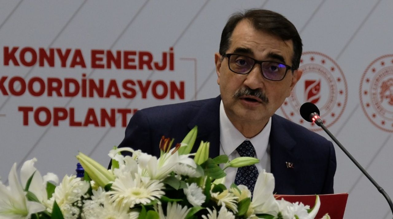 Dönmez: Dünyanın en büyük güneş santrali enerji üretimine başladı