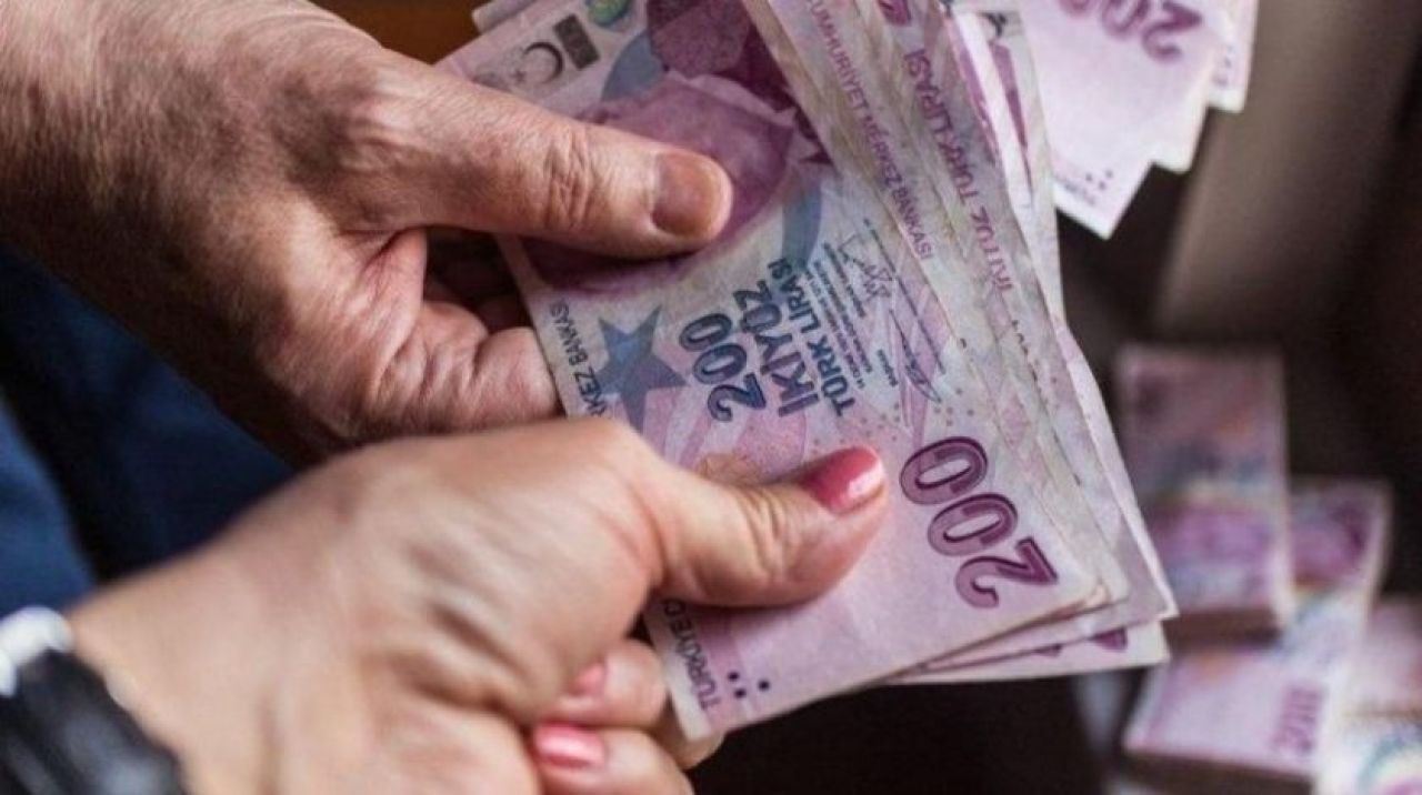 Emekli bayram ikramiyesine zam geldi mi, zam var mı? 2021 emekli bayram ikramiyesi ne kadar?