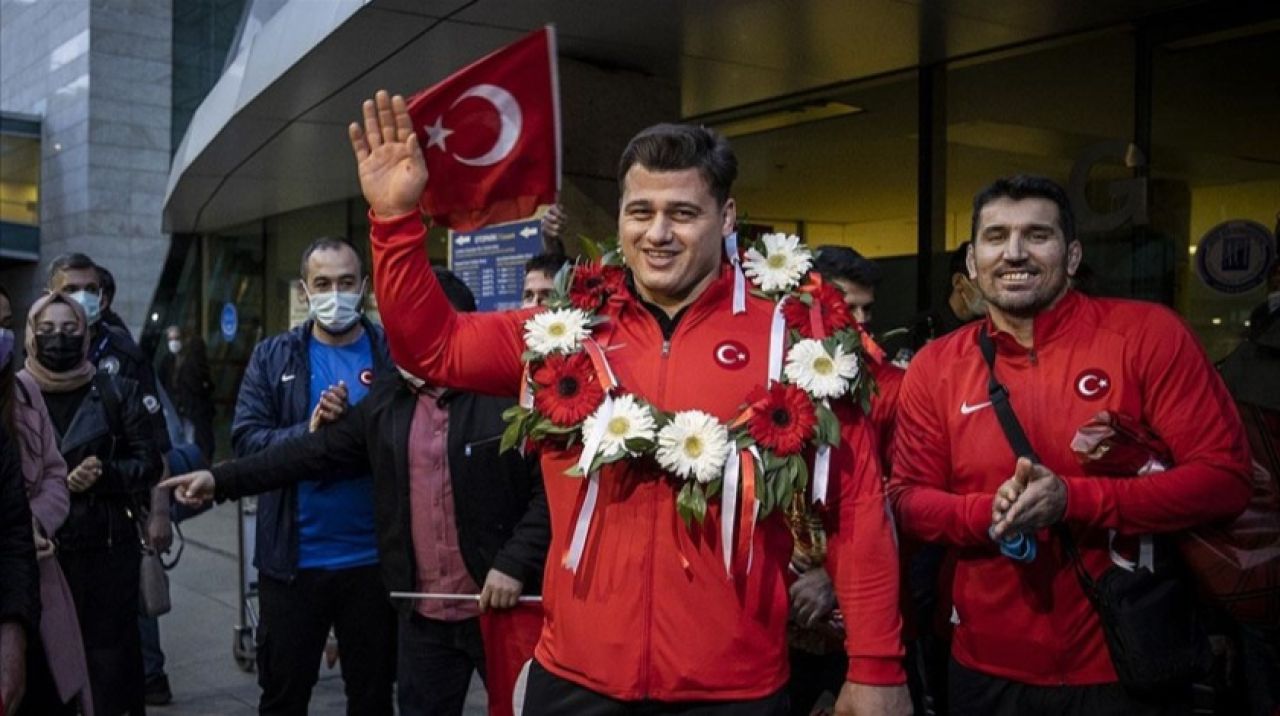 Rıza Kayaalp ve Murat Fırat, Ankara'da coşkuyla karşılandı