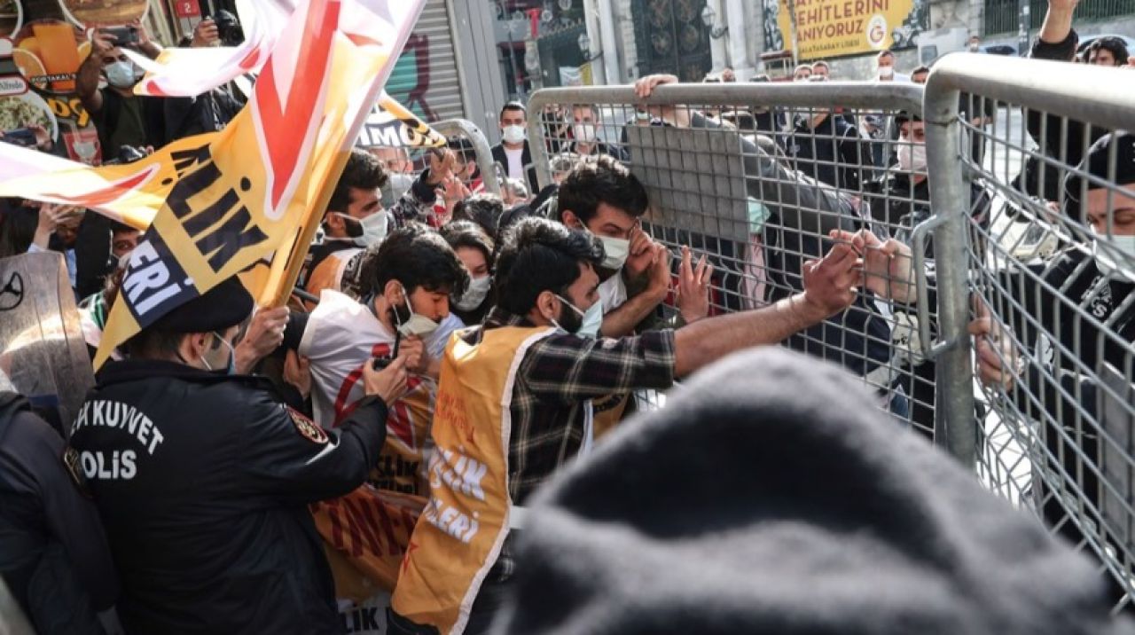 Taksim'e yürümek isteyen gruplar gözaltına alındı