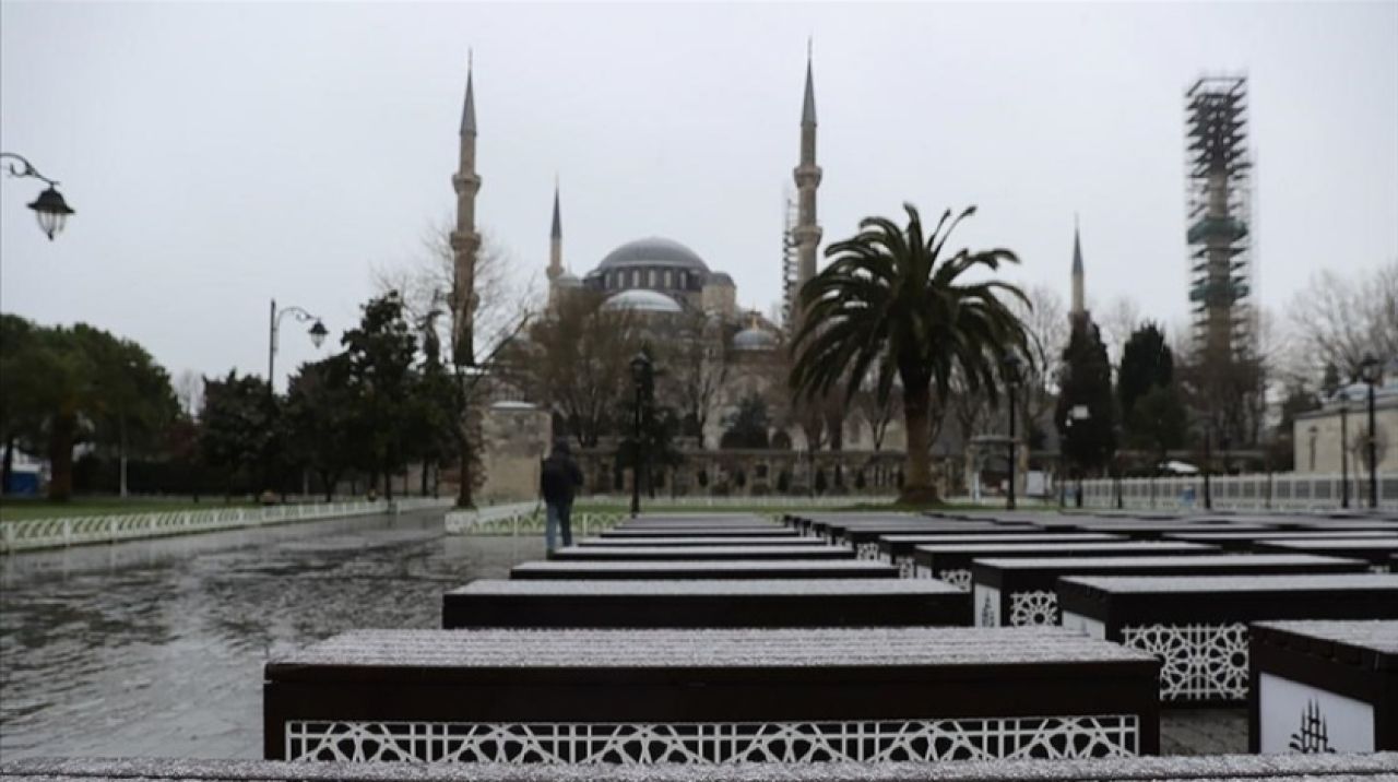 Marmara Bölgesi'nde öğleden sonra aralıklı sağanak bekleniyor