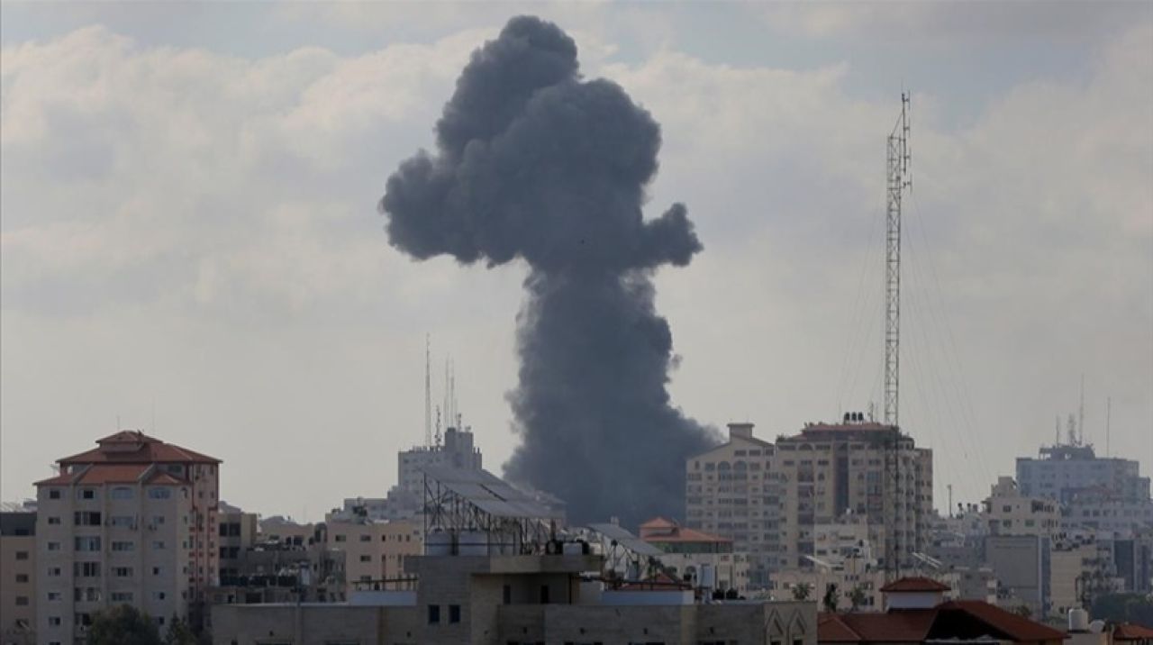 İsrail, Gazze'ye hava saldırılarına yeniden başladı