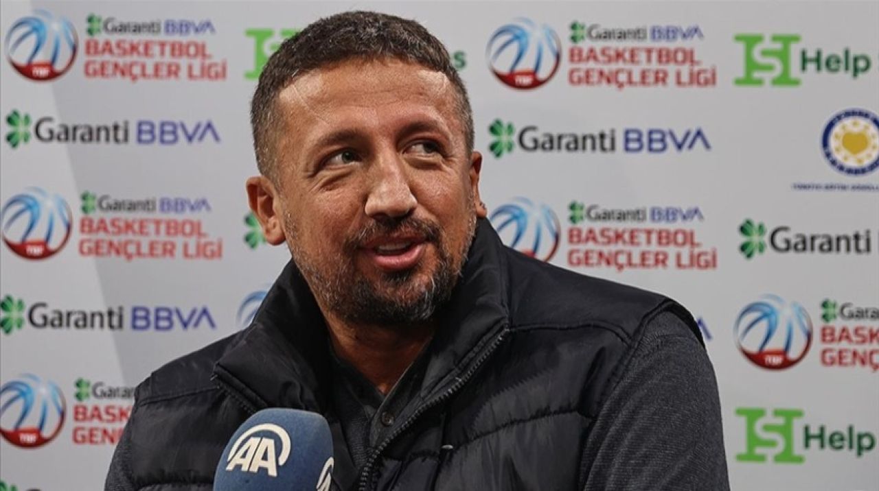 Türkoğlu: Anadolu Efes'i canıgönülden kutluyoruz