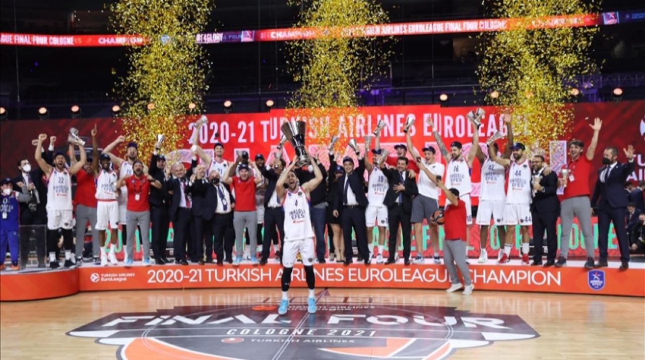 Tarihi zafer! Anadolu Efes, EuroLeague şampiyonu