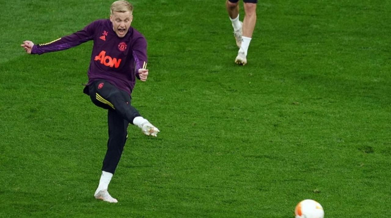 Hollanda'da Donny van de Beek kadrodan çıkartıldı