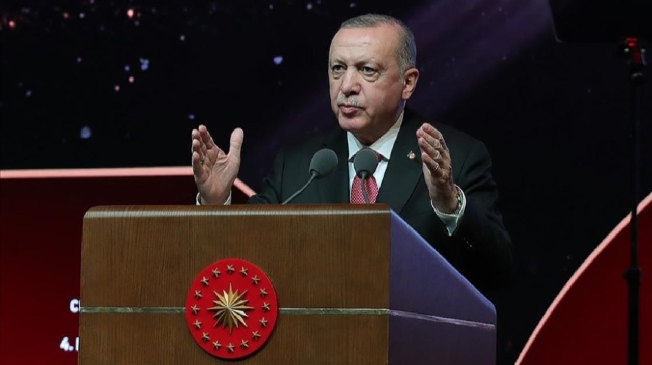 Cumhurbaşkanı Erdoğan: Kirli gündemlere itibar etmeden yolumuza