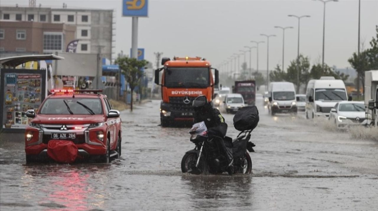 Başkentte sağanak etkili oldu