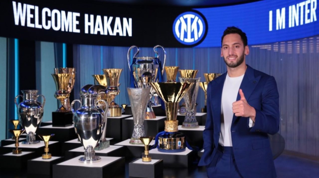 Hakan Çalhanoğlu Inter'de