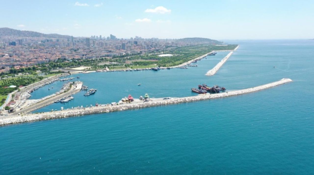 Marmara Denizi'nde müsilaj mesaisi sürüyor