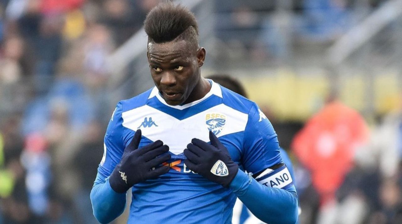 Mario Balotelli resmen Adana Demirspor'da