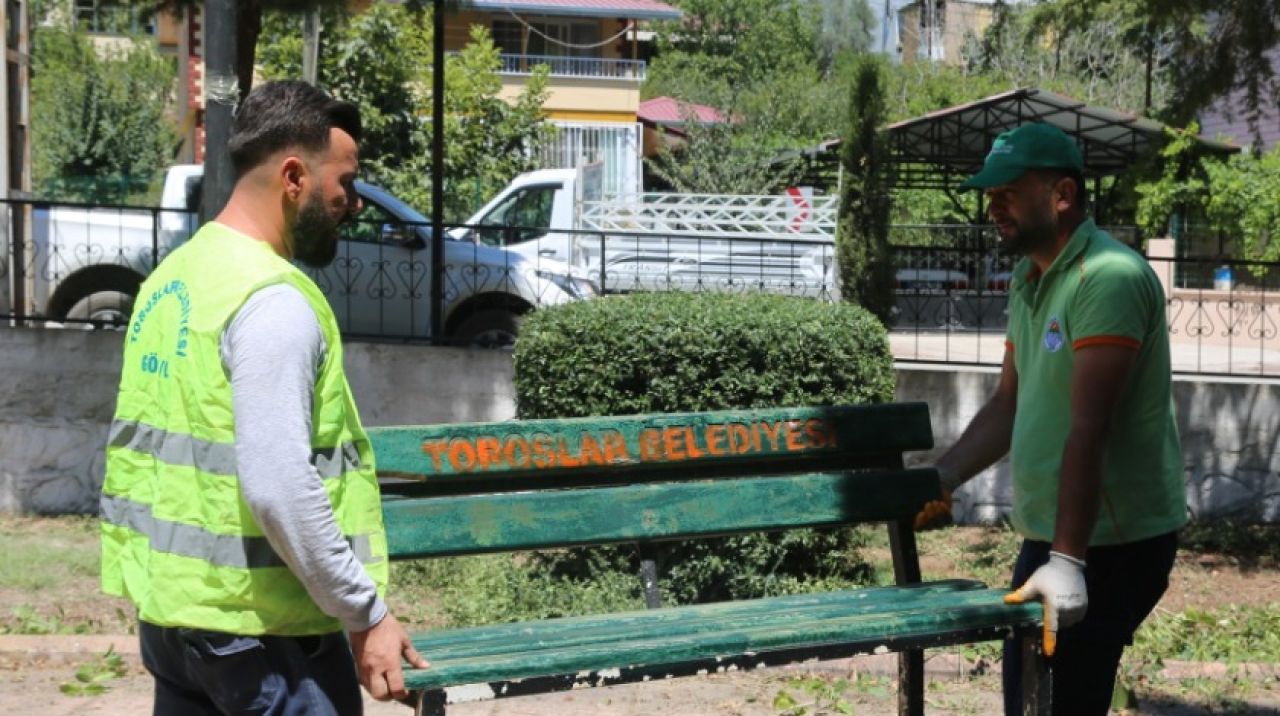 Toroslar Belediyesinden yeşil alanlarda bakım