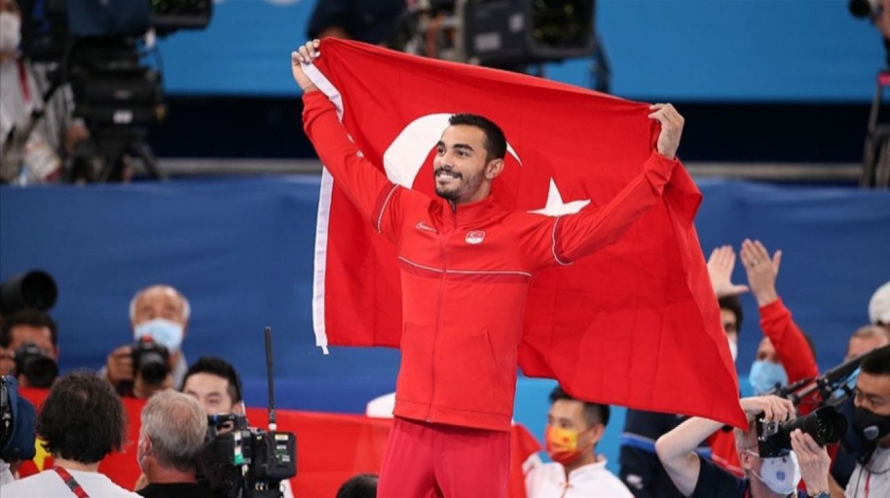 Türkiye cimnastikte ilk olimpiyat madalyasını Ferhat Arıcan'la aldı