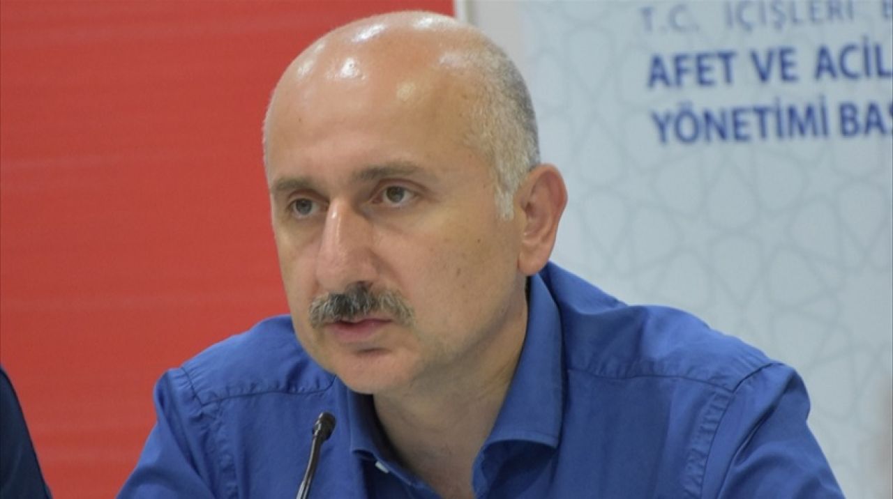 Bakan Karaismailoğlu: Aydın Çine'deki yangın kontrol altına alındı