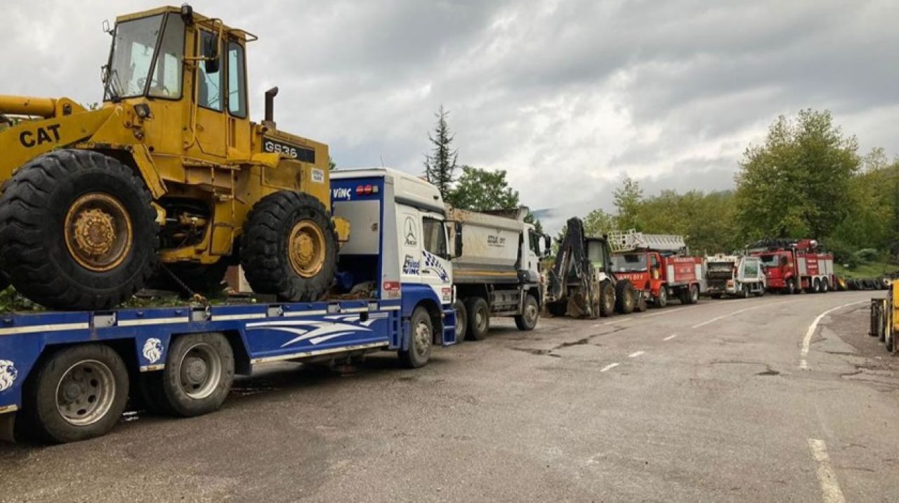 Karabük Belediyesinden Kumluca ve Bozkurt’a araç ve ekip desteği