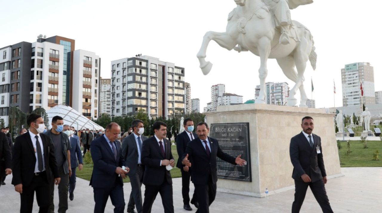 Vali ve kaymakamlar Türk Otağı'nda toplandı