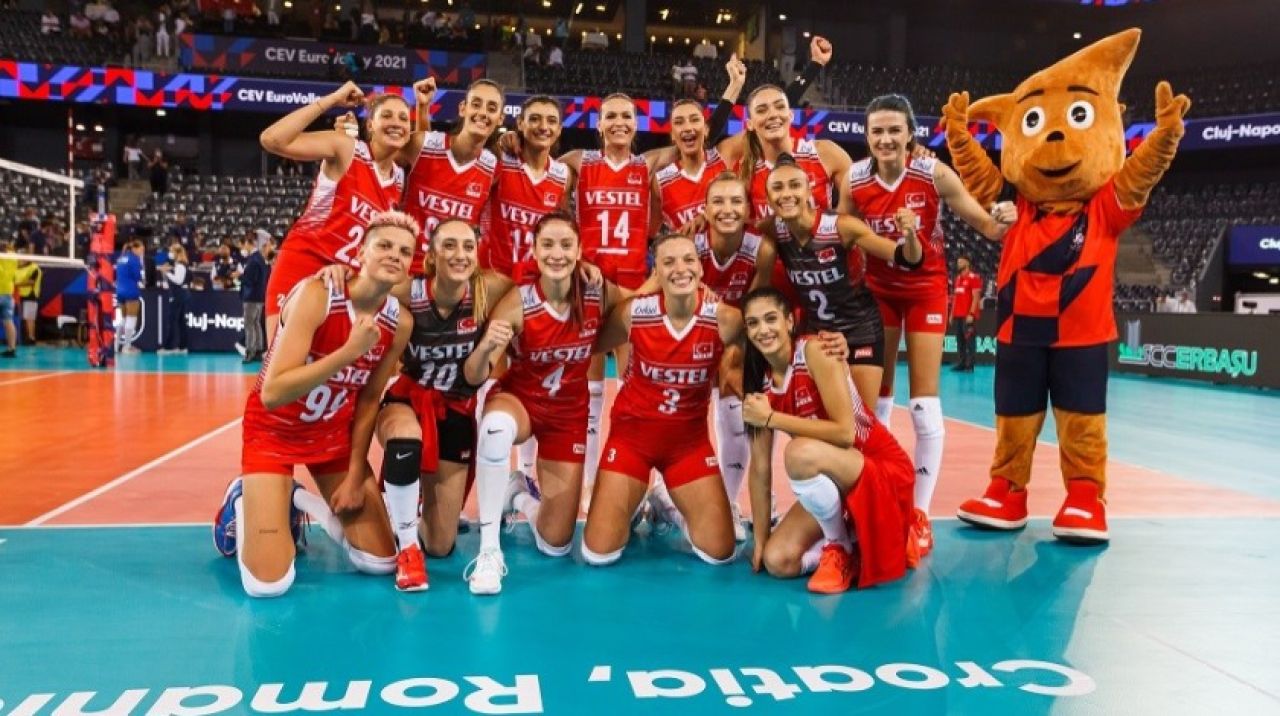 Türkiye Çekya voleybol maçı ne zaman? Filenin Sultanları maçı hangi kanalda, saat kaçta?