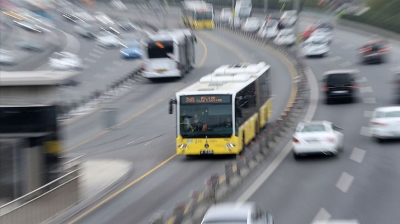 İstanbul'da okulların açılacağı Pazartesi günü toplu ulaşım ücretsiz olacak