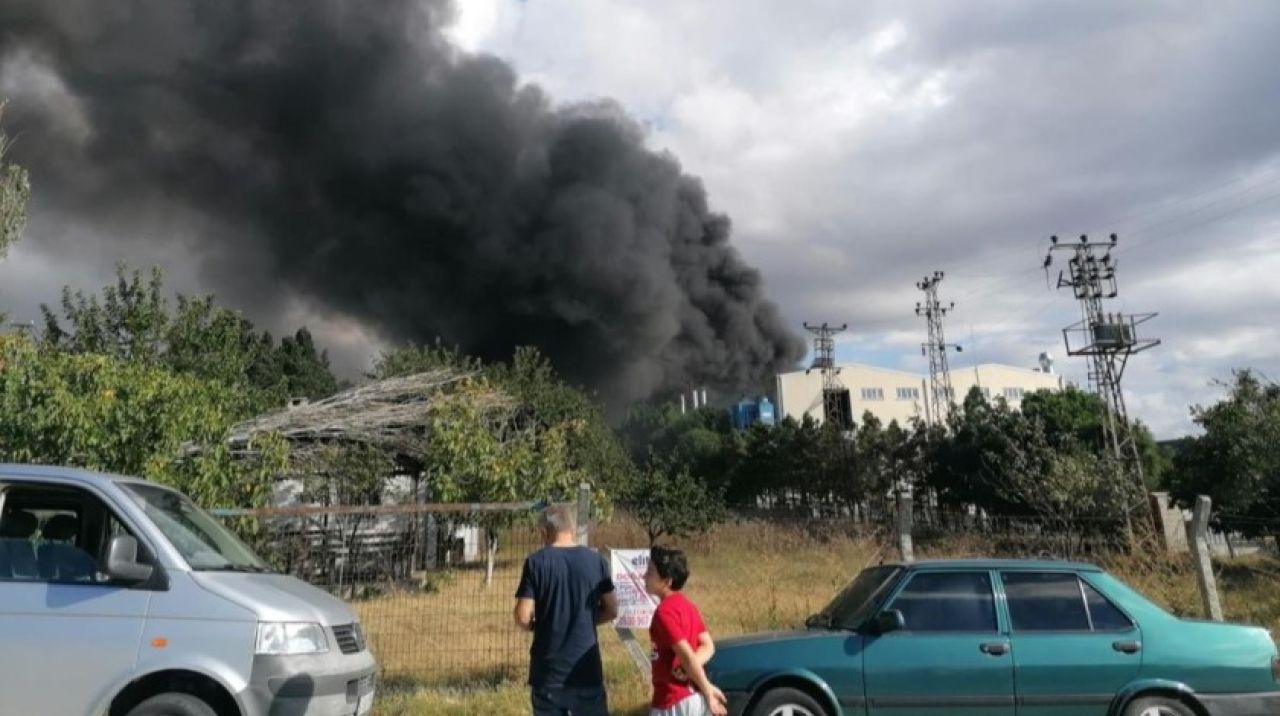 Silivri'de fabrikada yangın