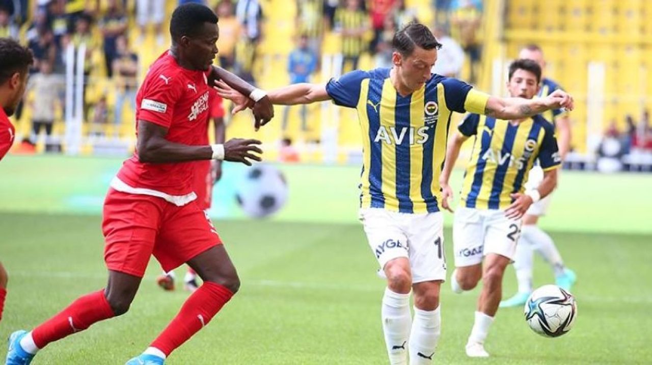 Fenerbahçe üstünlüğünü koruyamadı