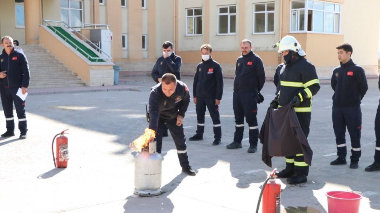 Yahşihan İtfaiyesi’nden gerçeği aratmayan tatbikat