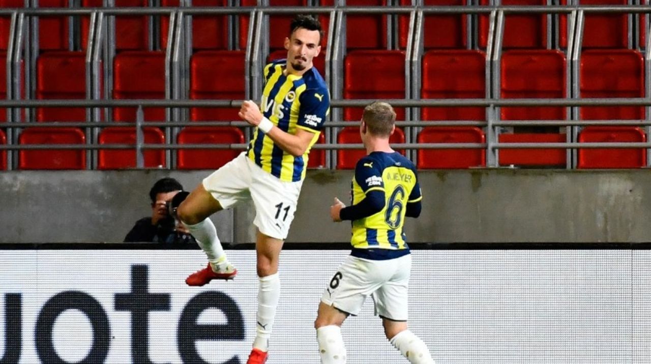 Fenerbahçeli futbolcu Berisha'nın golü UEFA Avrupa Ligi'nde haftanın golü seçildi