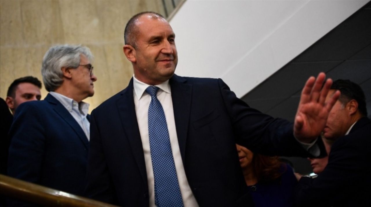 Bulgaristan'daki seçimi Radev kazandı