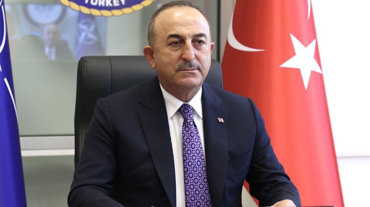 Bakan Çavuşoğlu'ndan Rusya ve Ukrayna'ya sükunet çağrısı