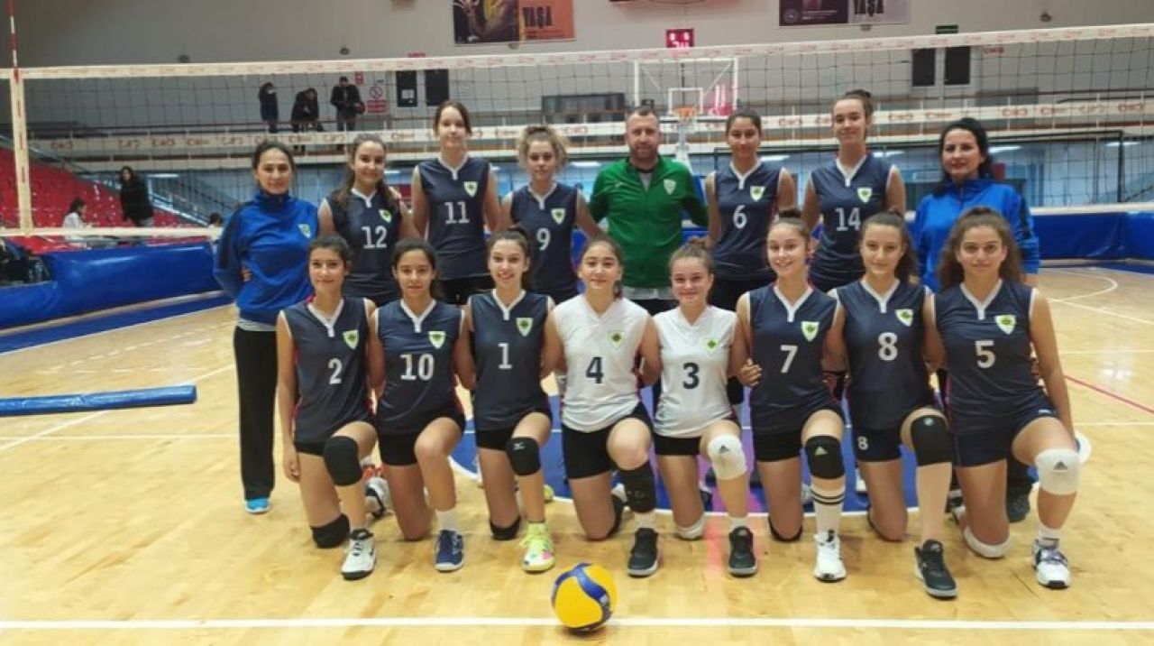 Manisa Büyükşehir Belediyespor galibiyetle başladı